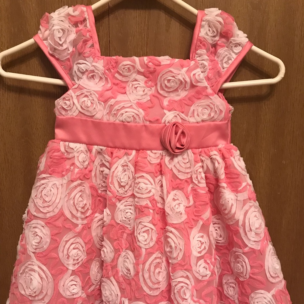 Girl’s Pink & White Flowery Dress